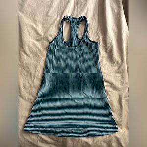 Lululemon Ebb to Street tank top Size 4